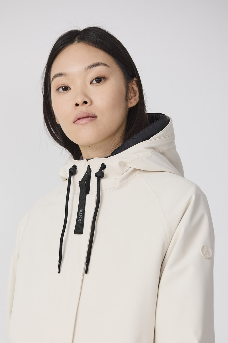 GABARDINA OLUJA COLOR CREMA 3